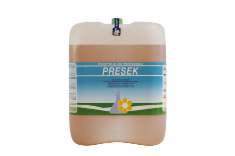 PRESEK - zapieracz do uporczywych plam do prania w czterochloroetylenie. PRESEK - zapieracz do uporczywych plam do prania w czterochloroetylenie.